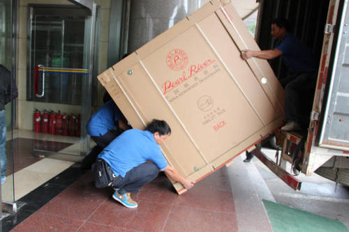 锡山钢琴贵重工艺品无忧运